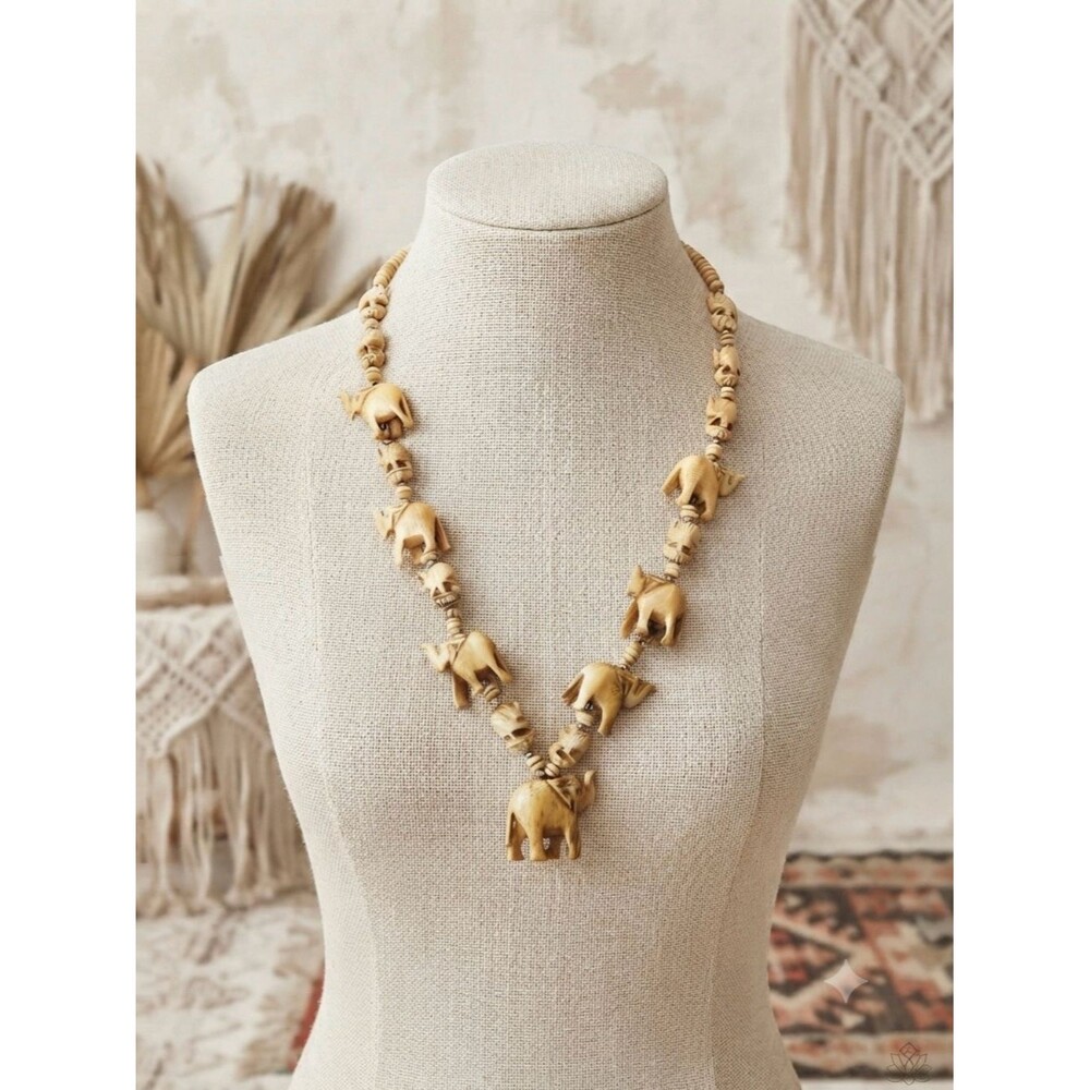 Vintage Carved Elephant and Natural Round Beads Necklace Boho Africa Tribal